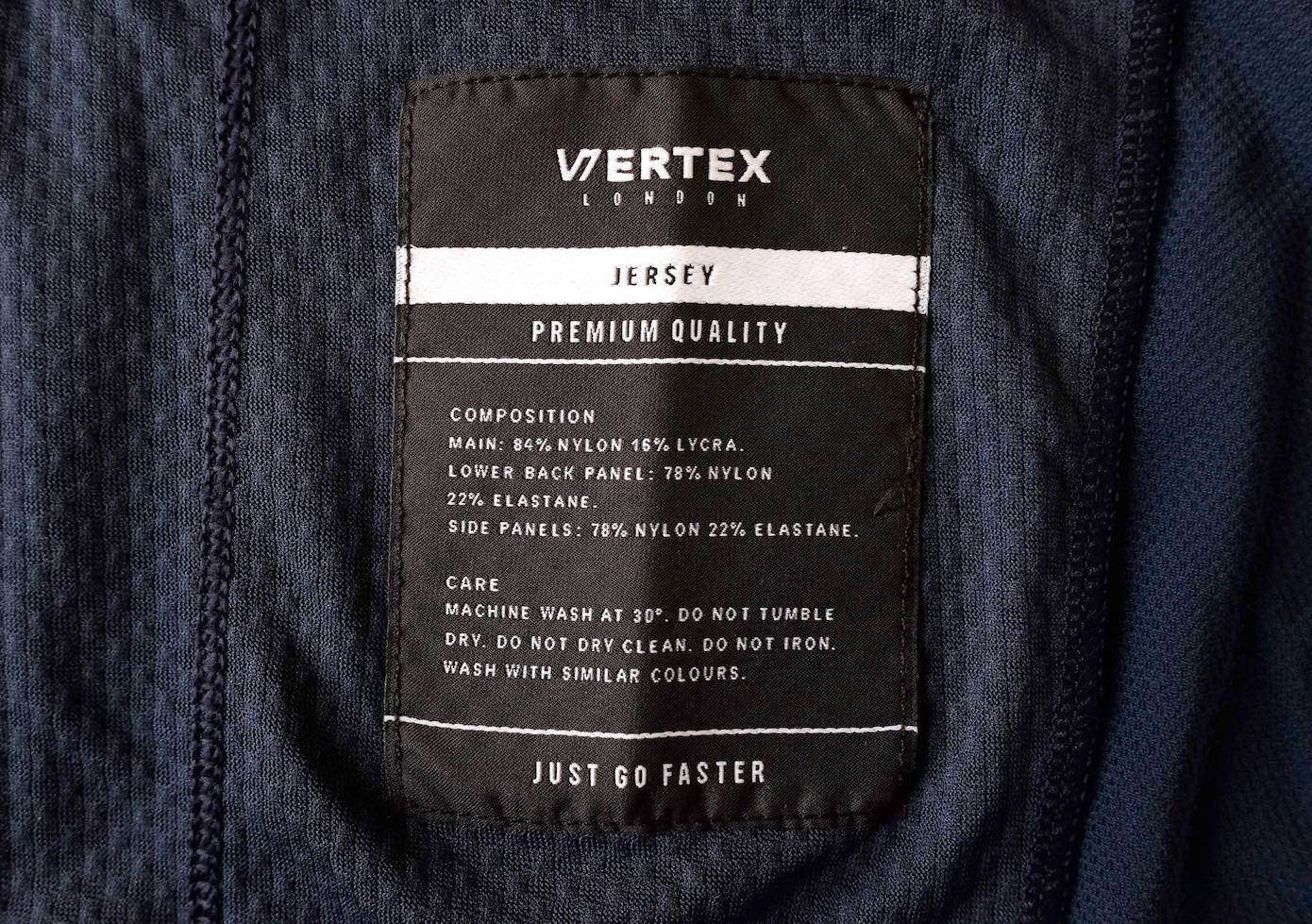 Vertex Pinstripe Jersey タグ