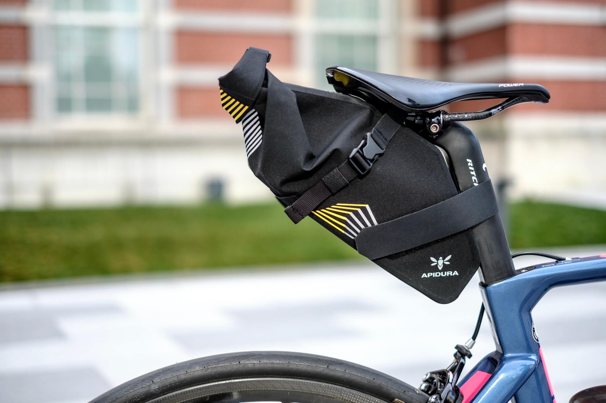 APIDURA RACING SADDLE PACK 7L-hybridautomotive.com