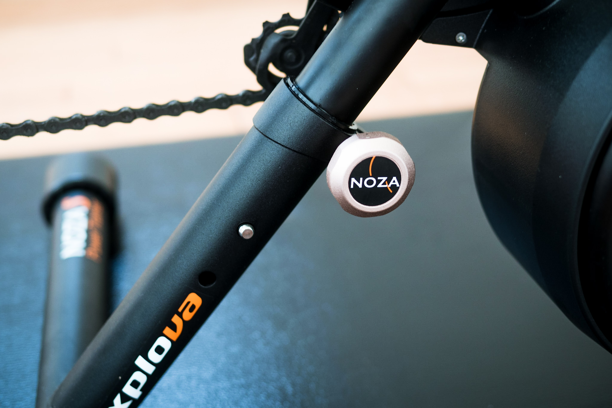 xplova NOZA S』レビュー：静音性/実走感/価格のすべてを備えたスマートトレーナー - LOVE CYCLIST