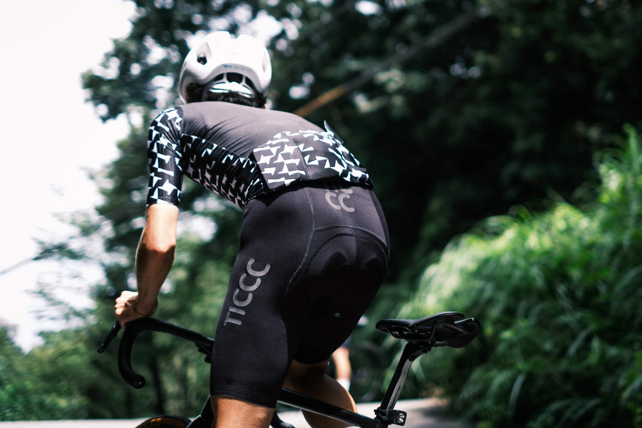 レーシーu0026キャッチーなウェア。TICCC「Protagonist Jersey」「Ride bib shorts 」レビュー。 - LOVE  CYCLIST