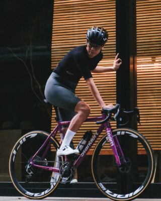 Café du Cycliste - オンもオフもゆるりと着こなす、Solenneグラベル